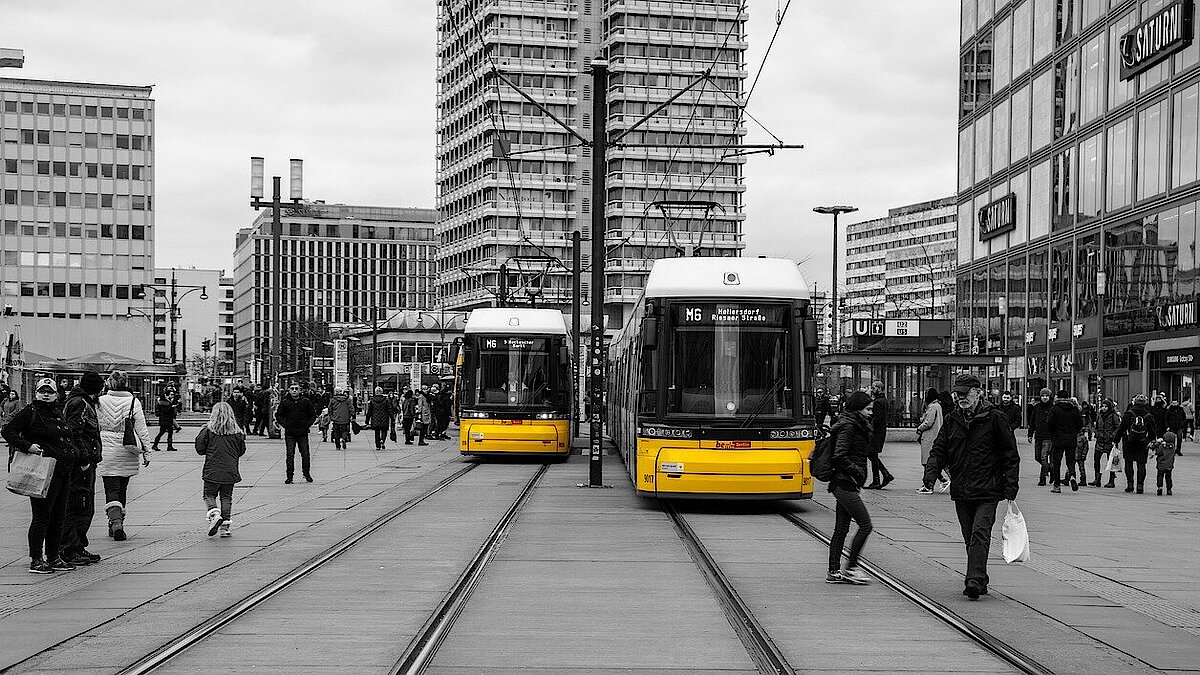 Straßenbahnen am Berliner Alexanderplatz